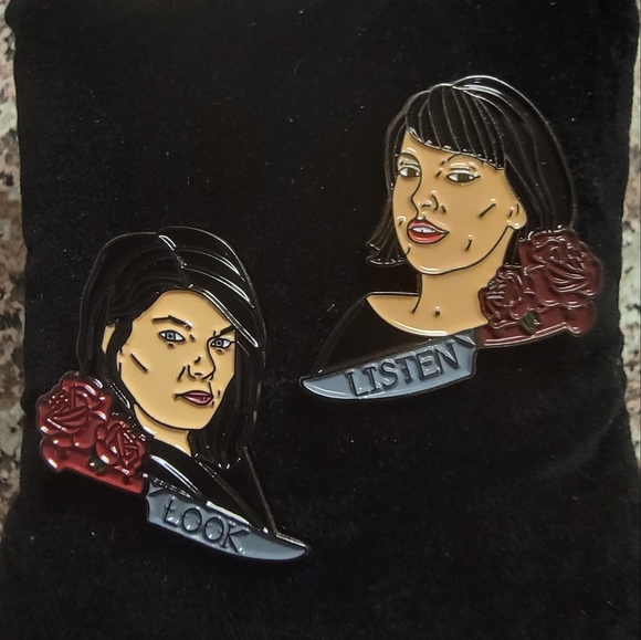 MFM My Favorite Murder Podcast Hosts Karen & Georgia True Crime Enamel Pin Set - Picture 1 of 6